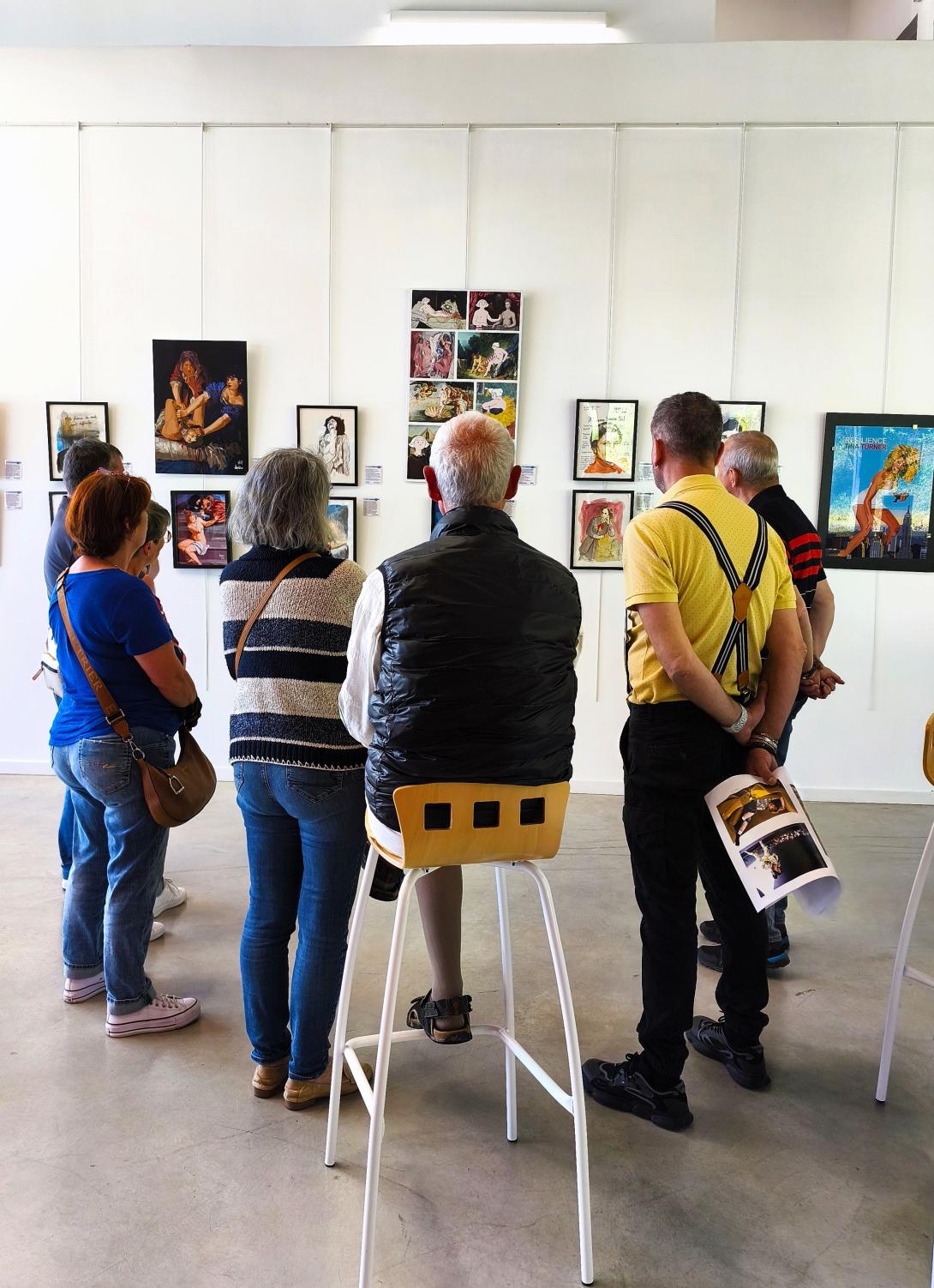 Découverte de l'exposition "Avec elles" en compagnie des artistes